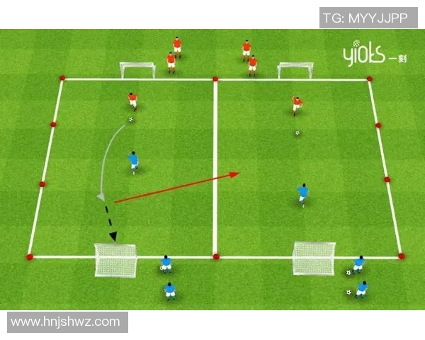 南京足球队进攻战术解析与球员表现全景分析