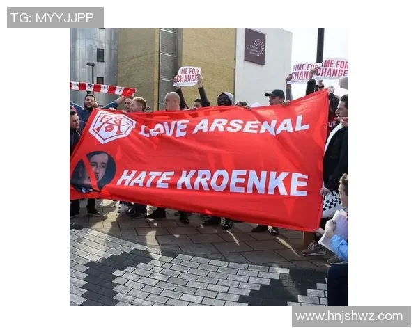 探索世界足坛的50位足球明星及其传奇故事