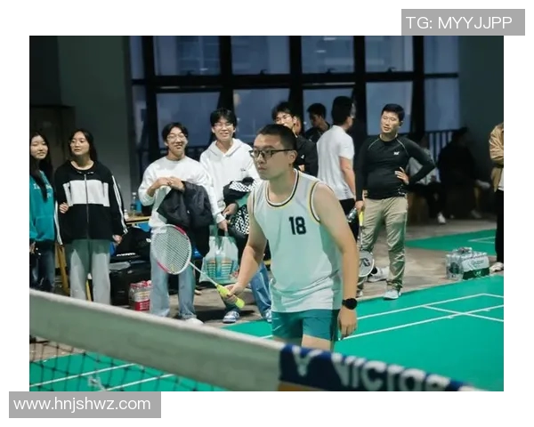 深圳羽毛球队的意识提升与团队精神探讨聚焦羽毛球运动发展新方向